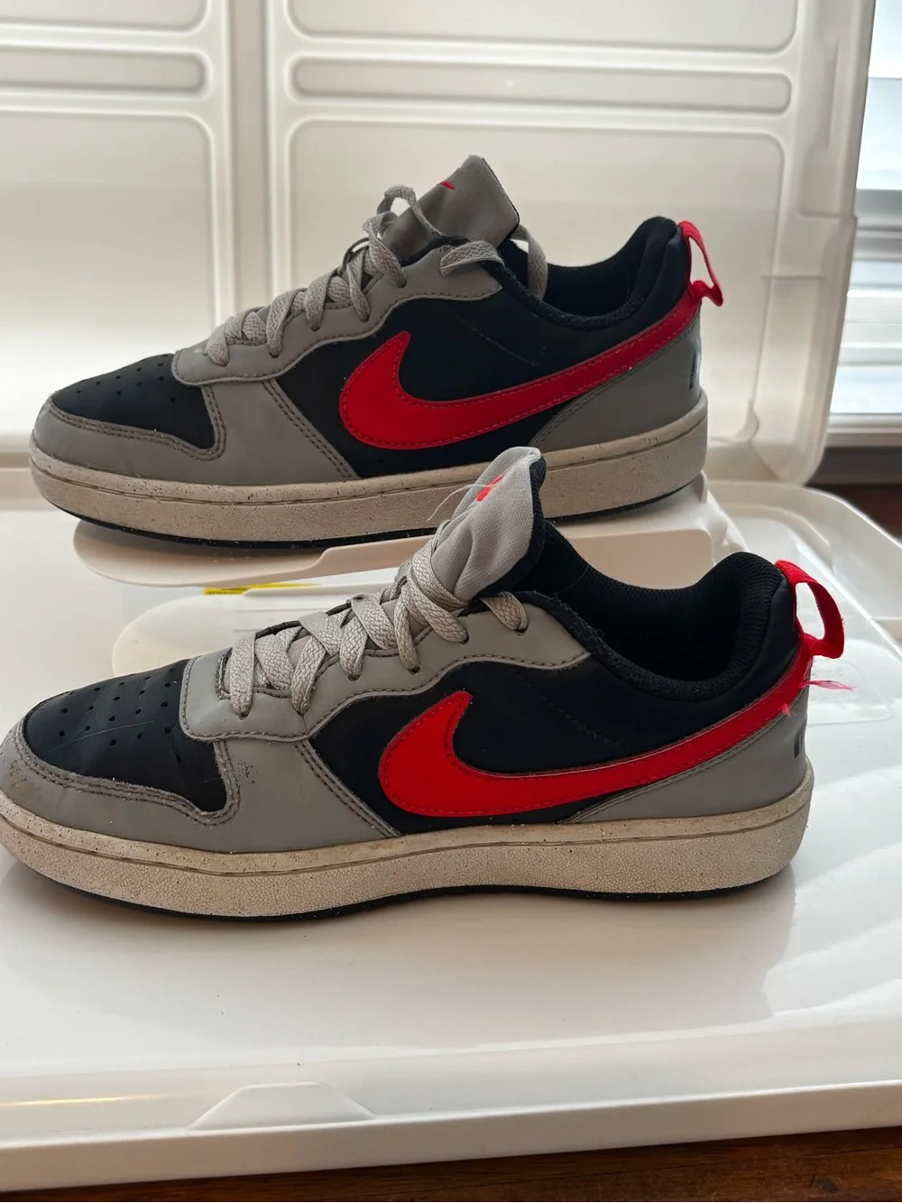 Nike classic low
